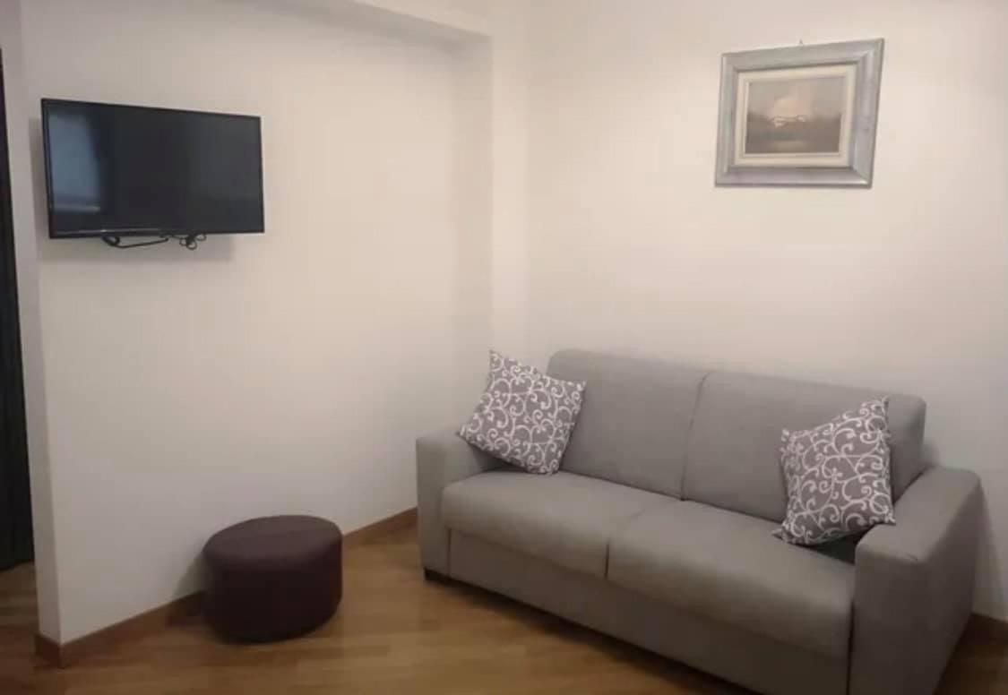 B&B Apartaments Milano Bocconi Exterior foto